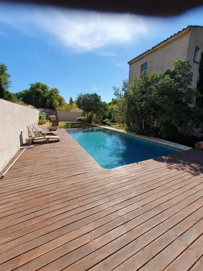 Apartamento La Cigale Et La Fourmi Nimes Exterior foto
