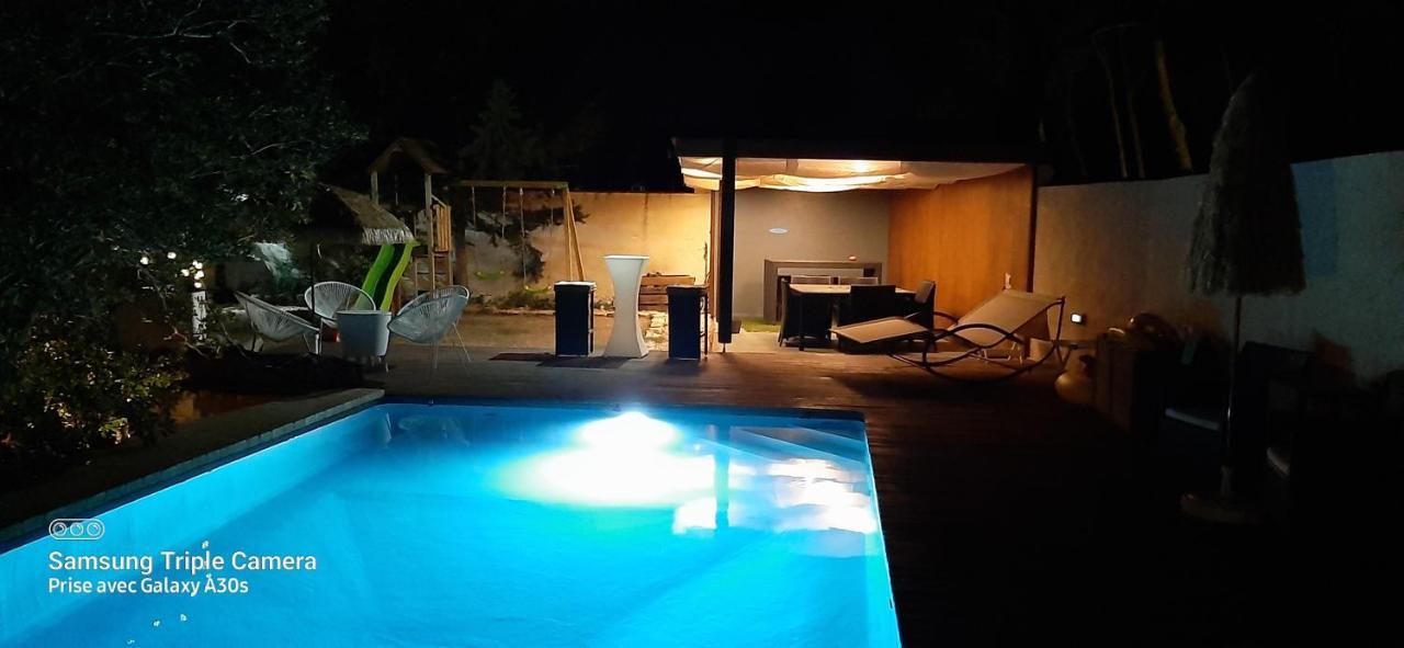 Apartamento La Cigale Et La Fourmi Nimes Exterior foto