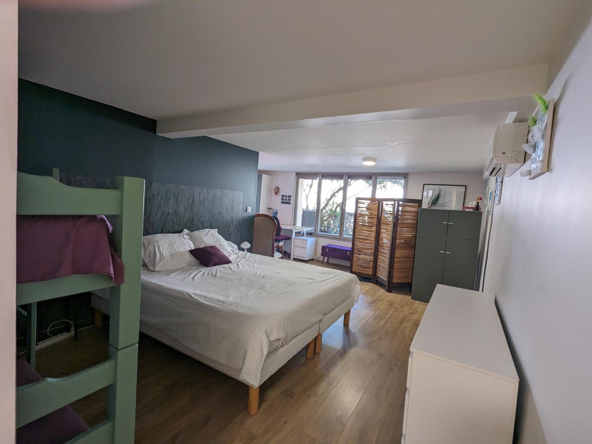 Apartamento La Cigale Et La Fourmi Nimes Exterior foto