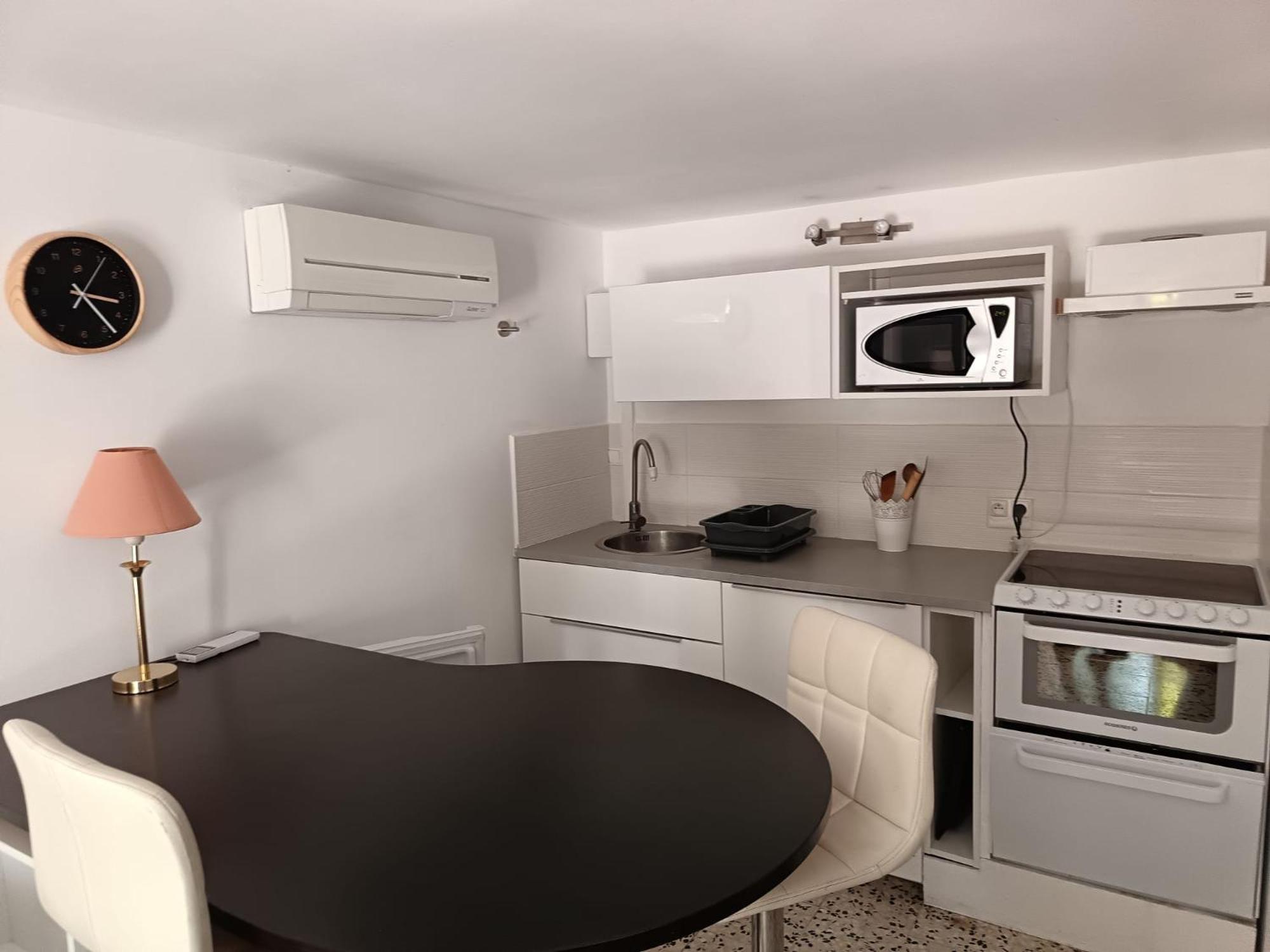 Apartamento La Cigale Et La Fourmi Nimes Exterior foto
